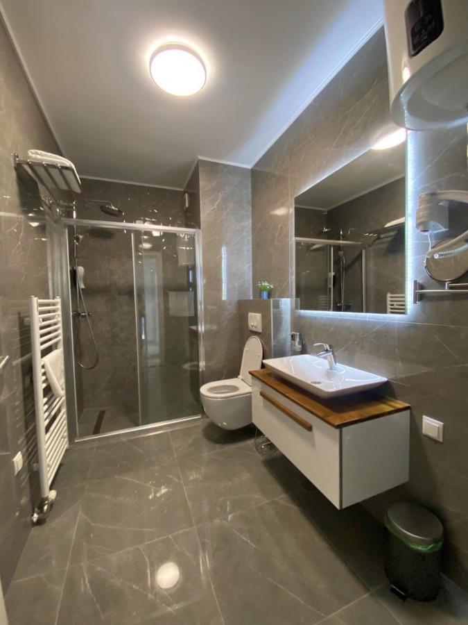 Fontana Apartmani Free Parking Тузла Екстер'єр фото