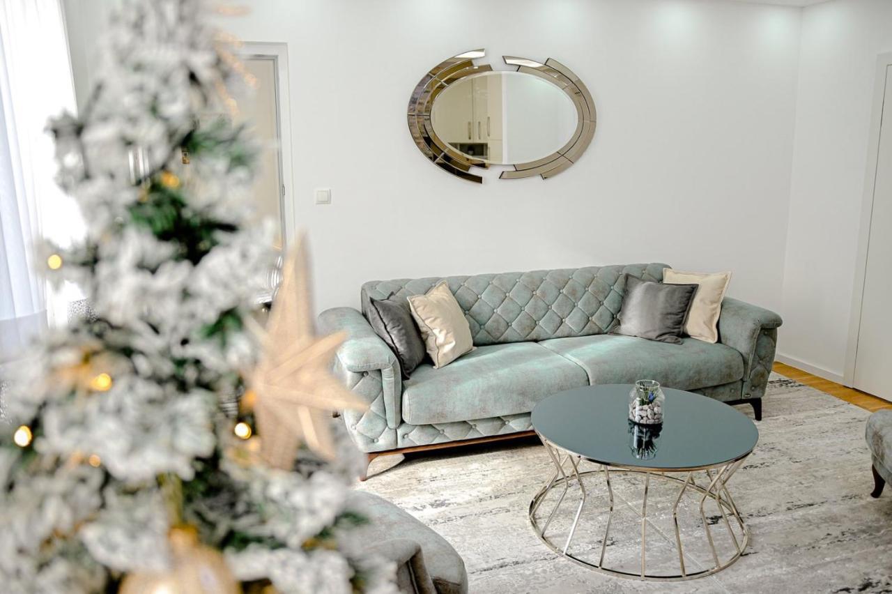 Fontana Apartmani Free Parking Тузла Екстер'єр фото