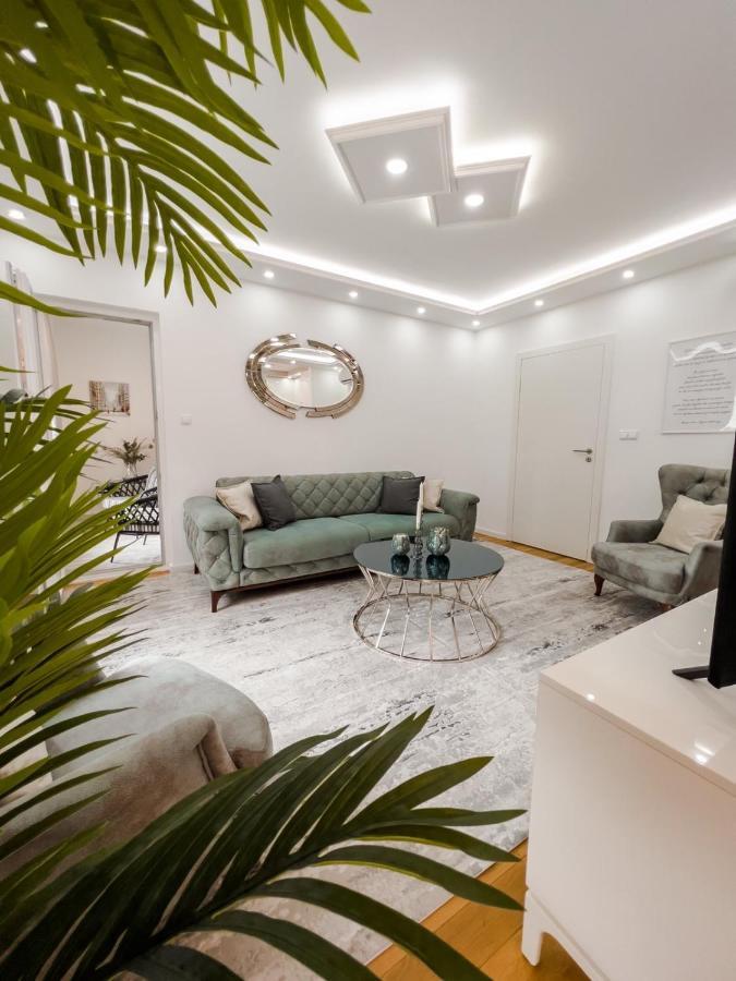 Fontana Apartmani Free Parking Тузла Екстер'єр фото